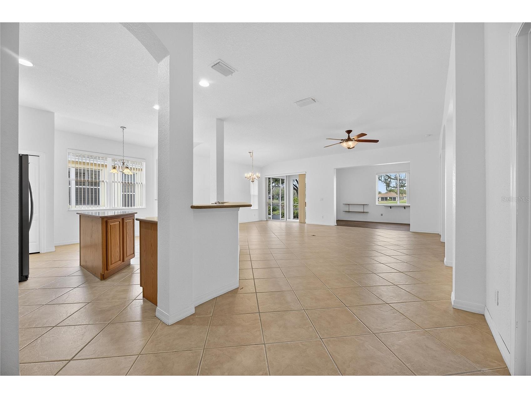 1013 Emerald Dunes Drive Sun City Center FL 33573 TB8484853 image16