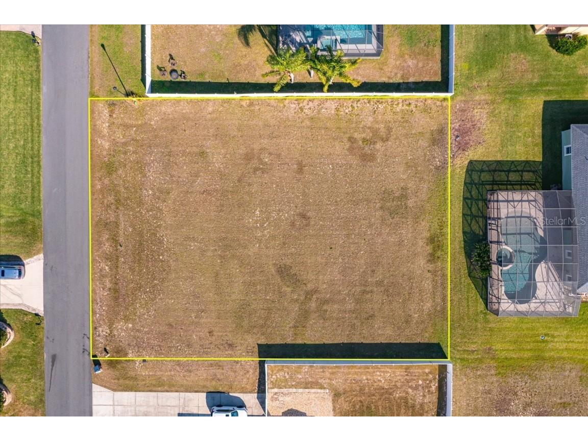 1013 Myrtle Breezes Court Fruitland Park FL 34731 O6364717 image2