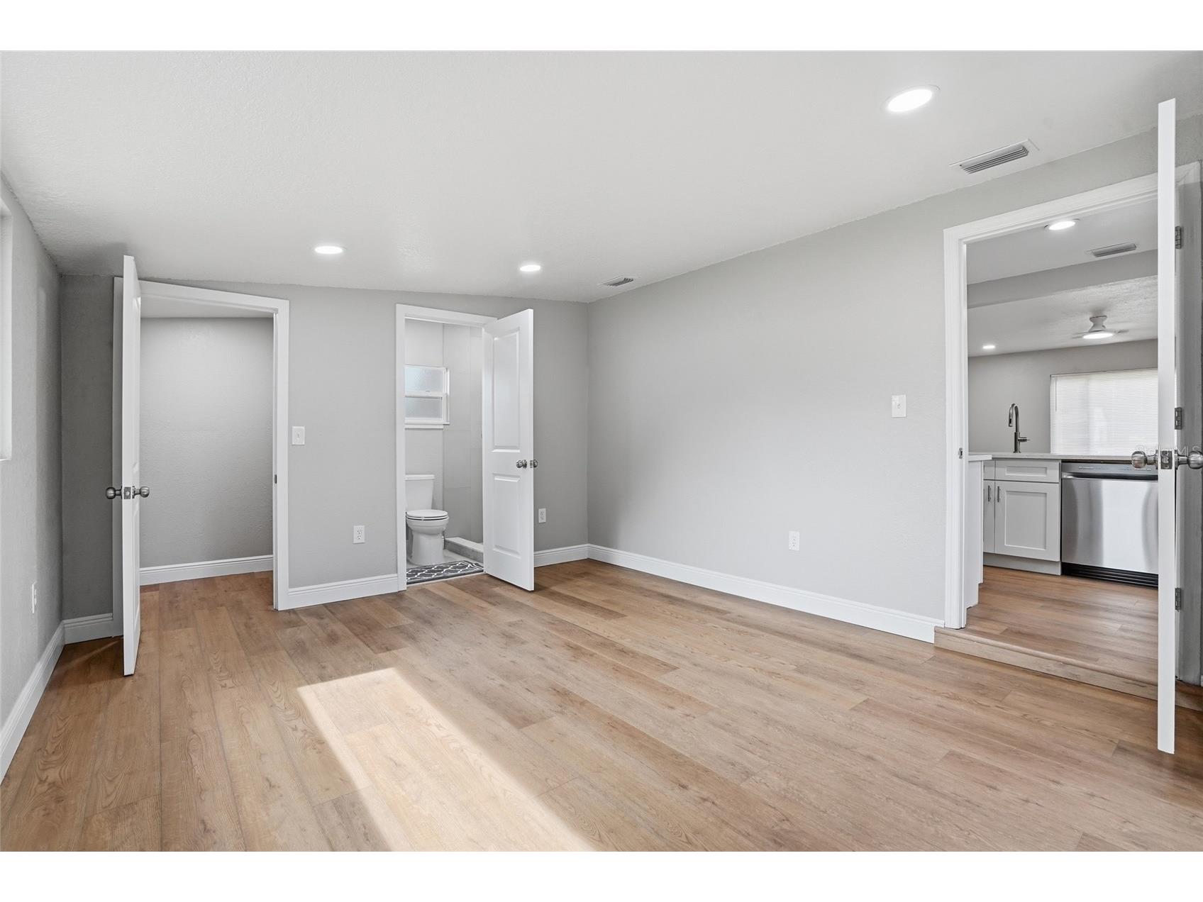 1013 N Bask Drive Tampa FL 33603 TB8507350 image25