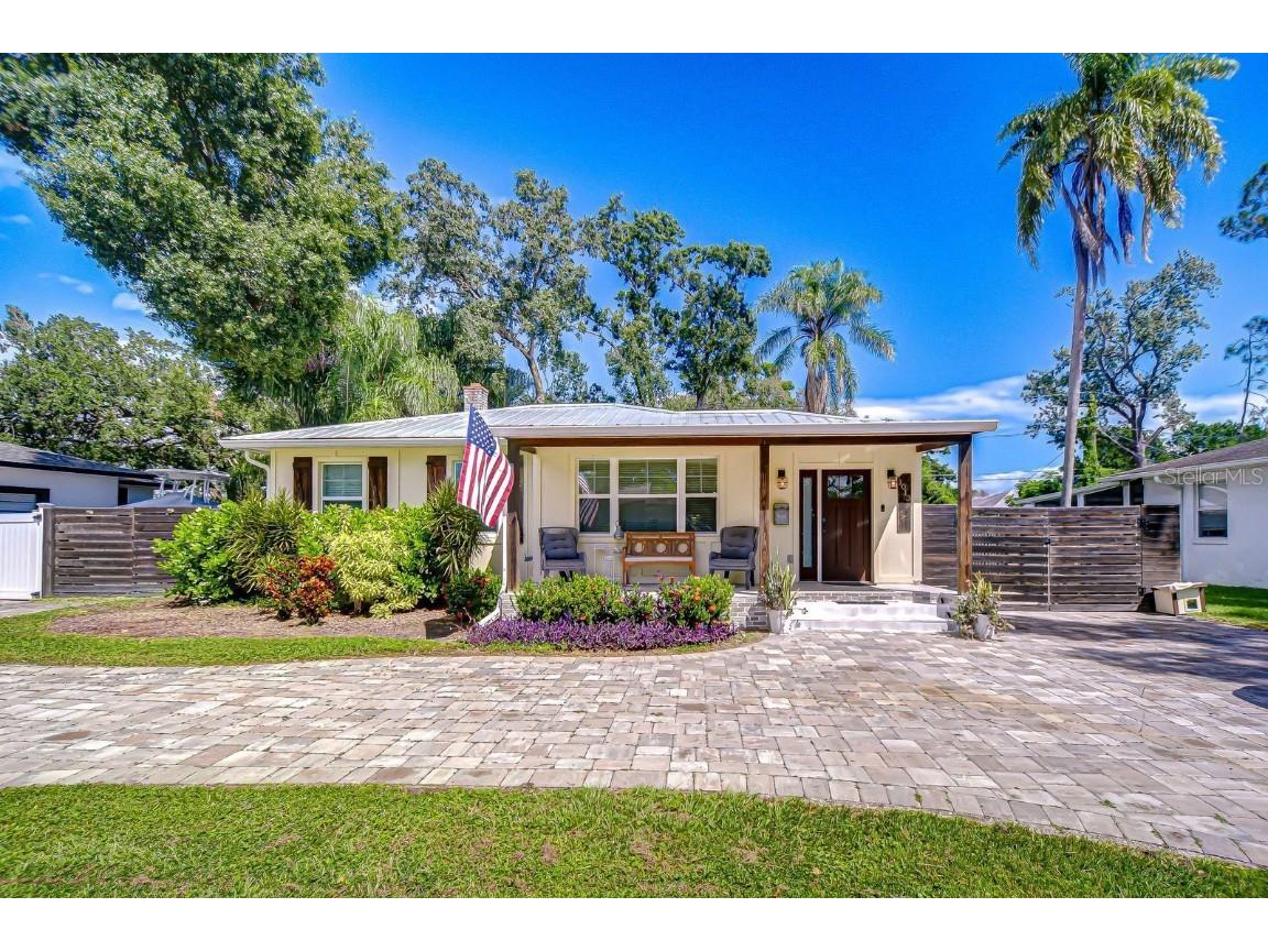 1013 W Berry Avenue Tampa FL 33603 TB8434125 image1