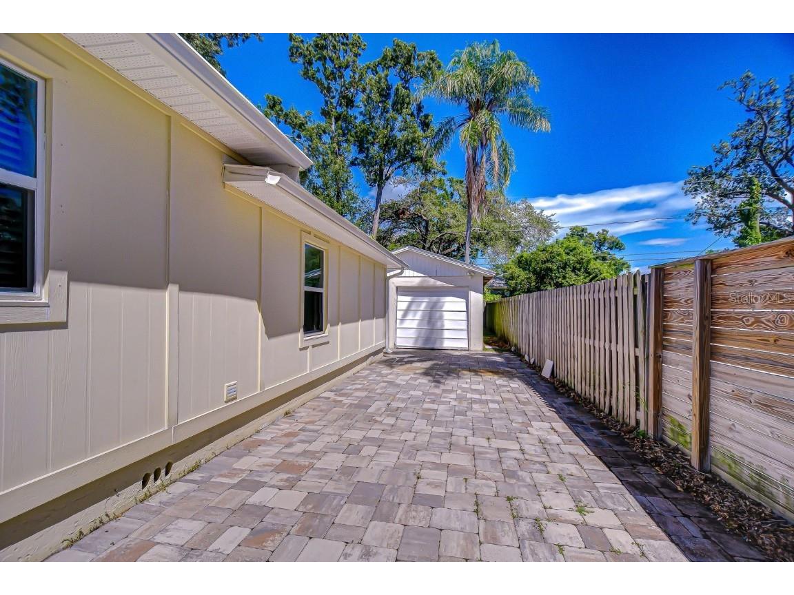 1013 W Berry Avenue Tampa FL 33603 TB8434125 image26