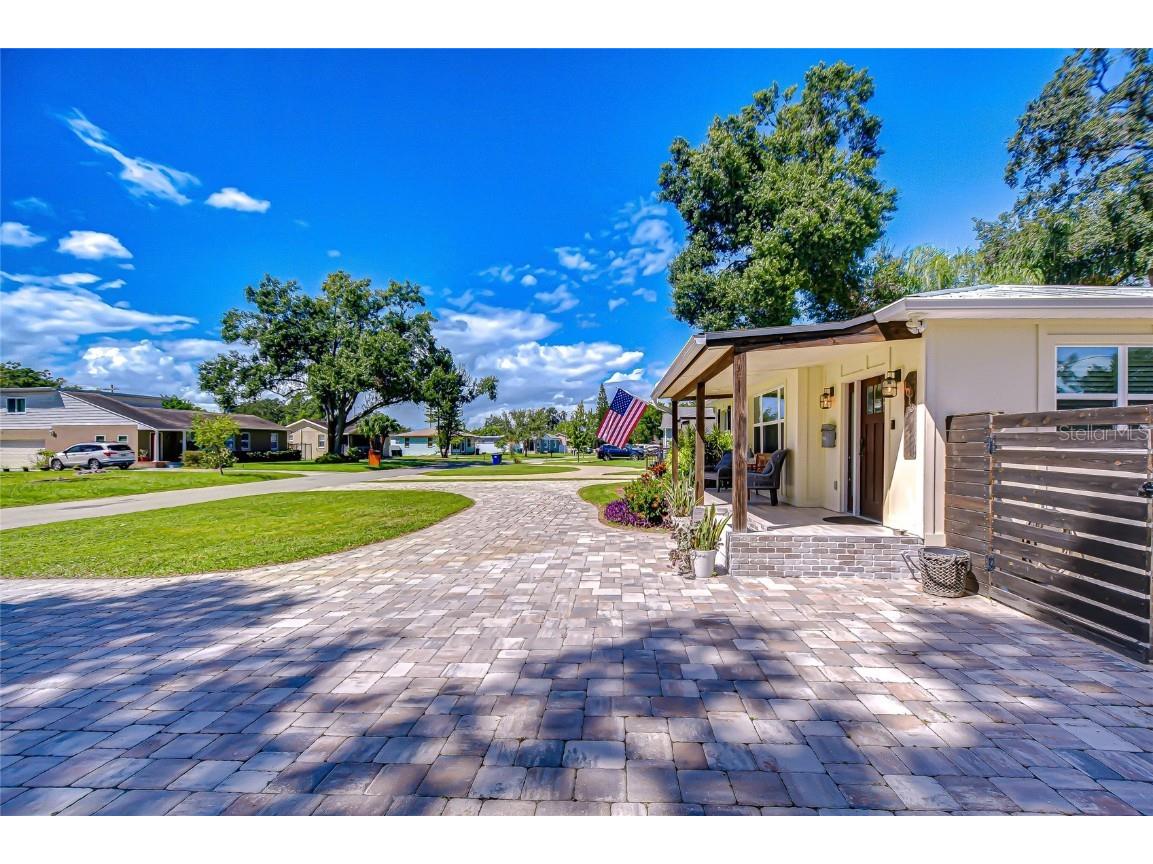 1013 W Berry Avenue Tampa FL 33603 TB8434125 image7