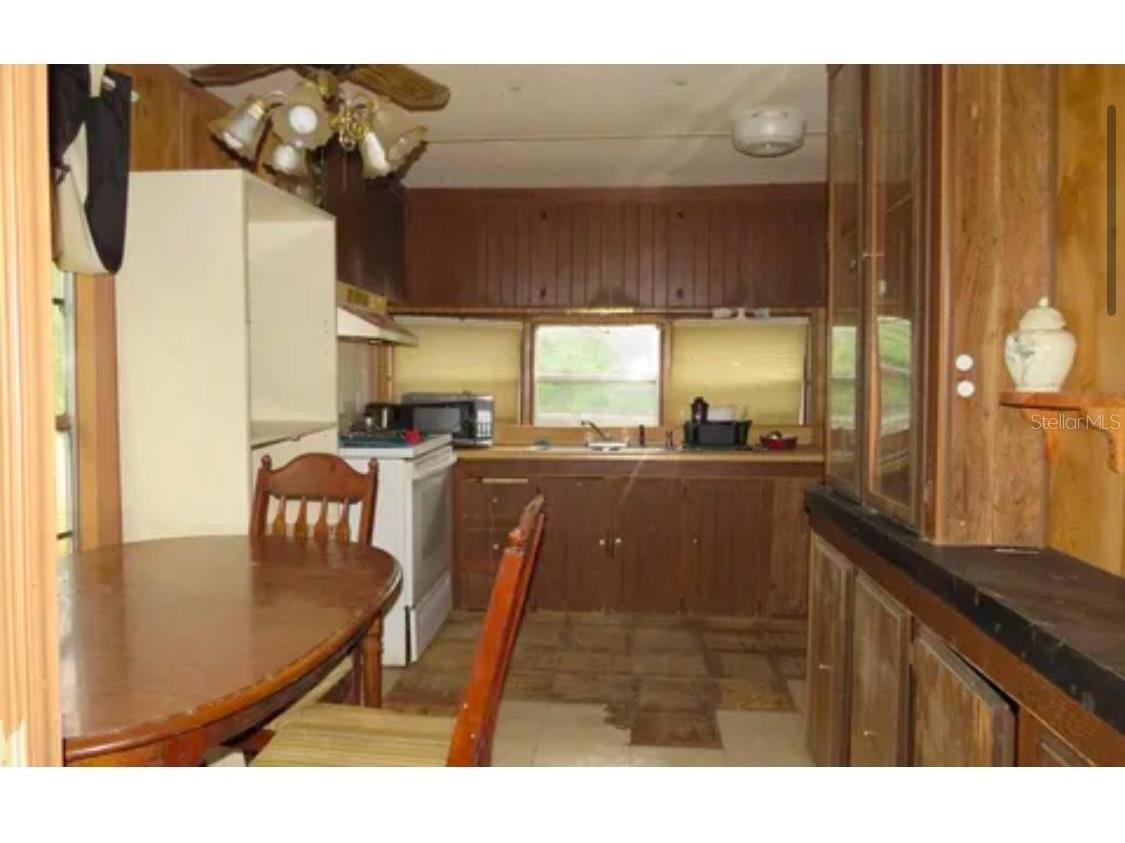 10130 208th Path O'Brien FL 32071 TB8345013 image4