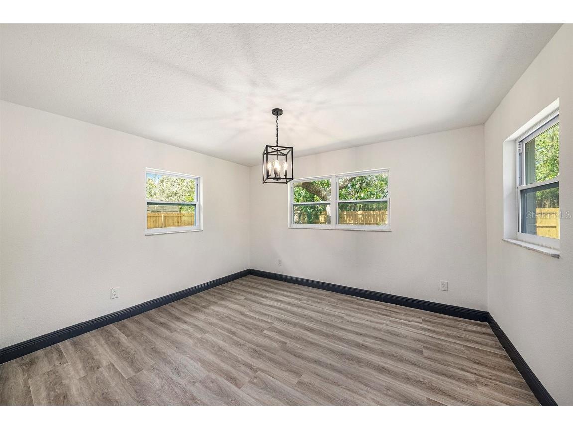 10131 Field Street New Port Richey FL 34654 TB8418349 image10