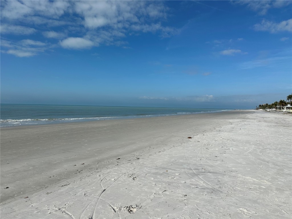 10133 4th Street E Treasure Island FL 33706 TB8438028 image48