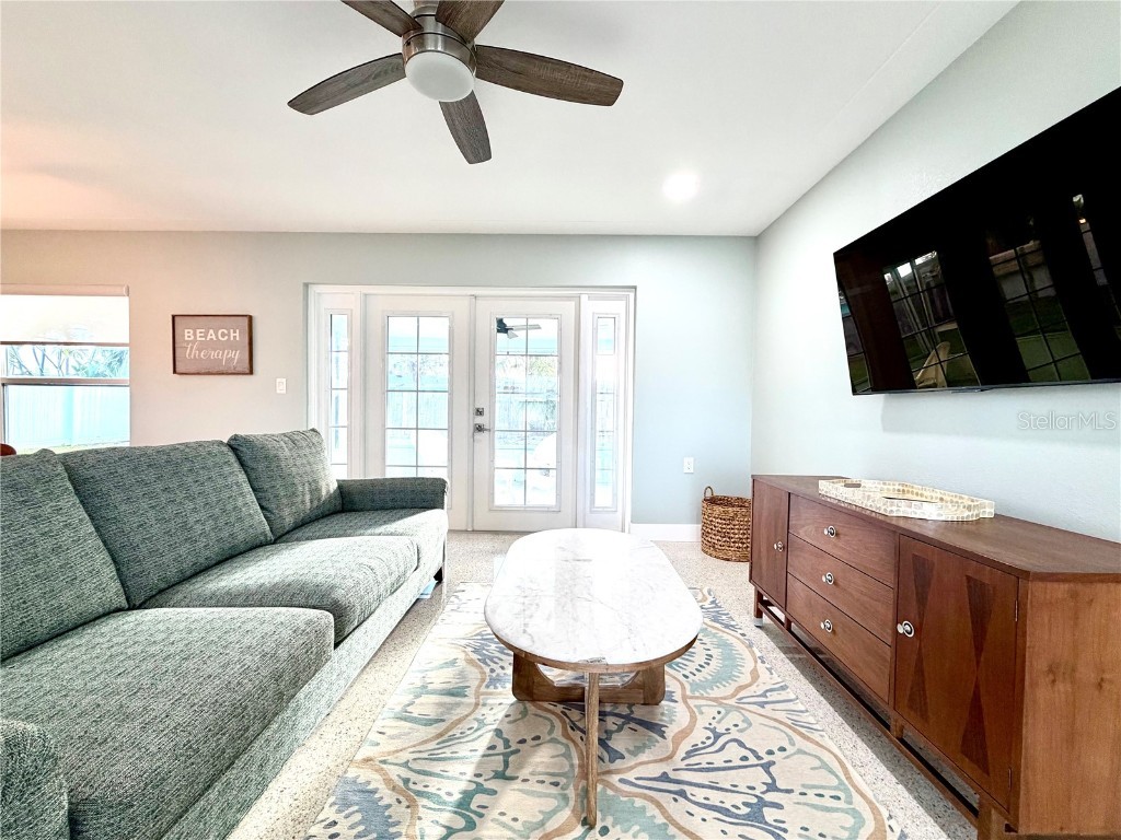 10133 4th Street E Treasure Island FL 33706 TB8438028 image5