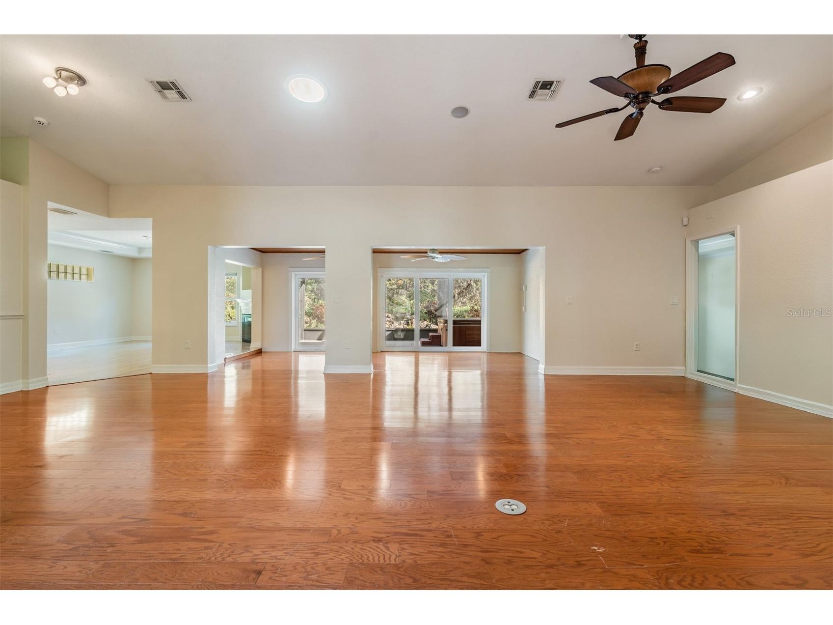10133 Collar Drive San Antonio FL 33576 TB8470767 image28