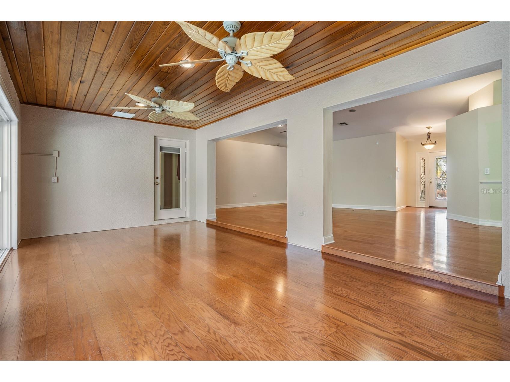 10133 Collar Drive San Antonio FL 33576 TB8470767 image33