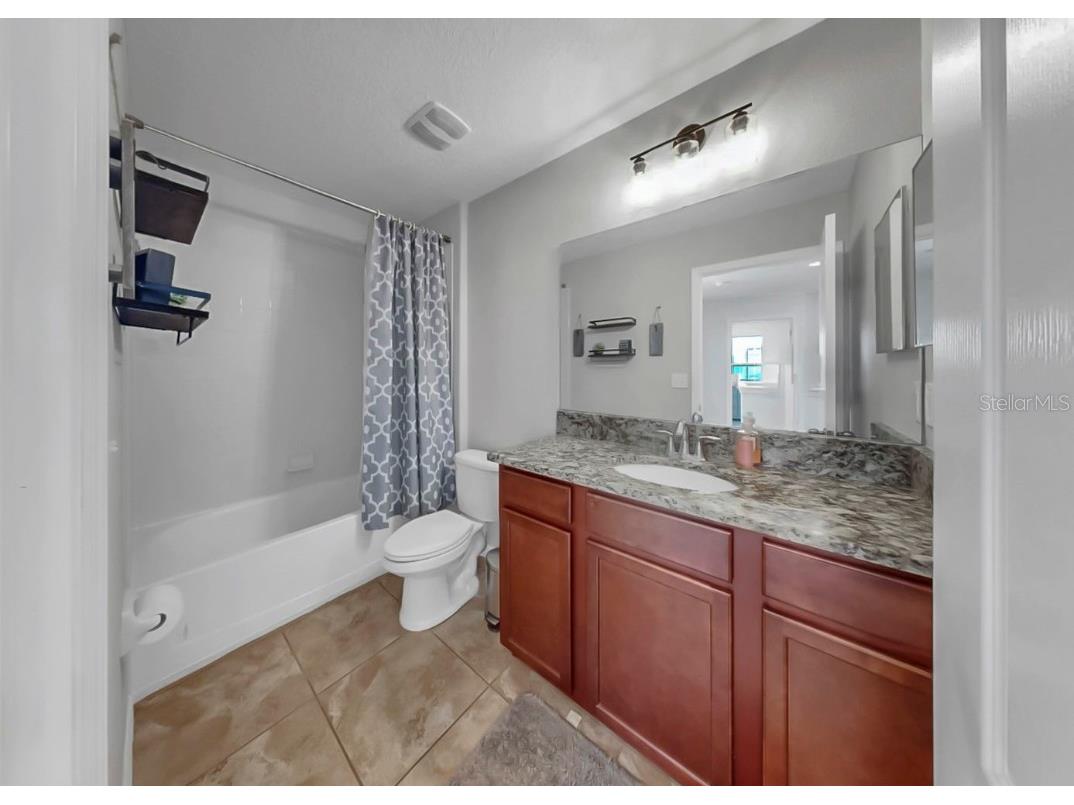 10136 Newminster Loop Ruskin FL 33573 TB8459267 image12