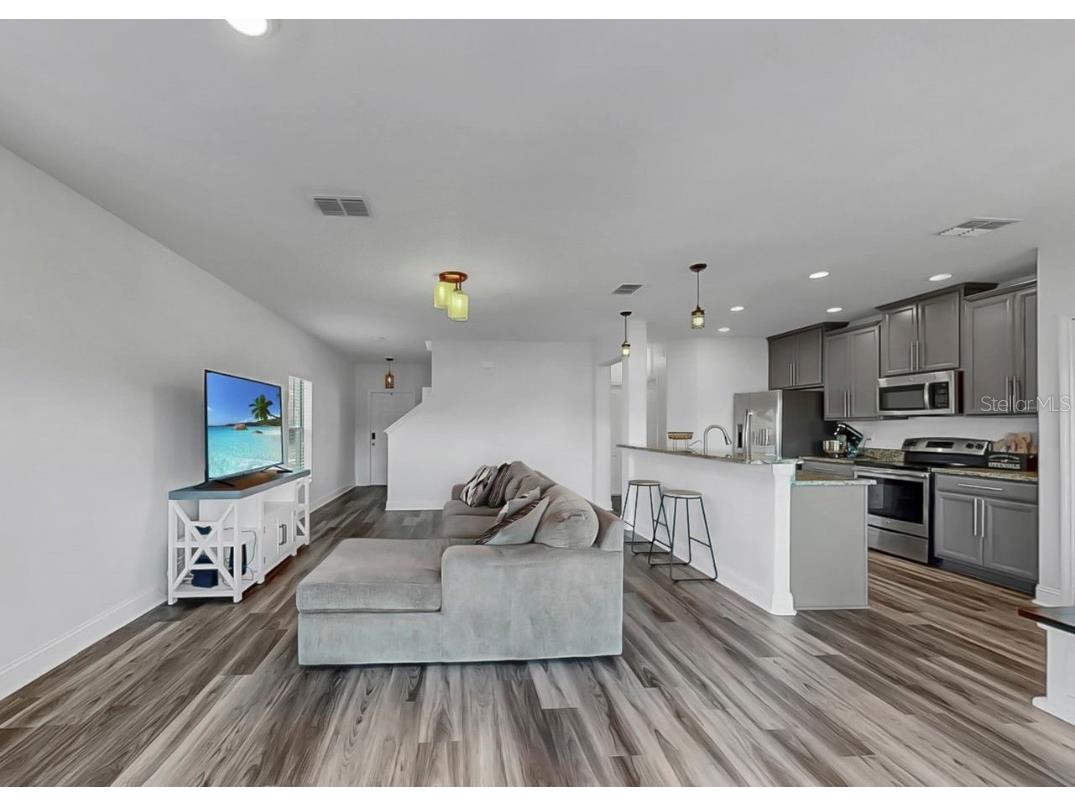 10136 Newminster Loop Ruskin FL 33573 TB8459267 image31