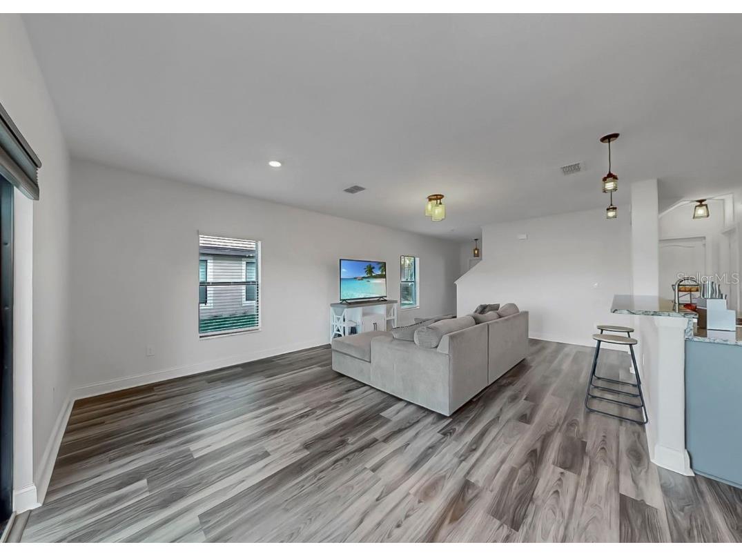 10136 Newminster Loop Ruskin FL 33573 TB8459267 image35