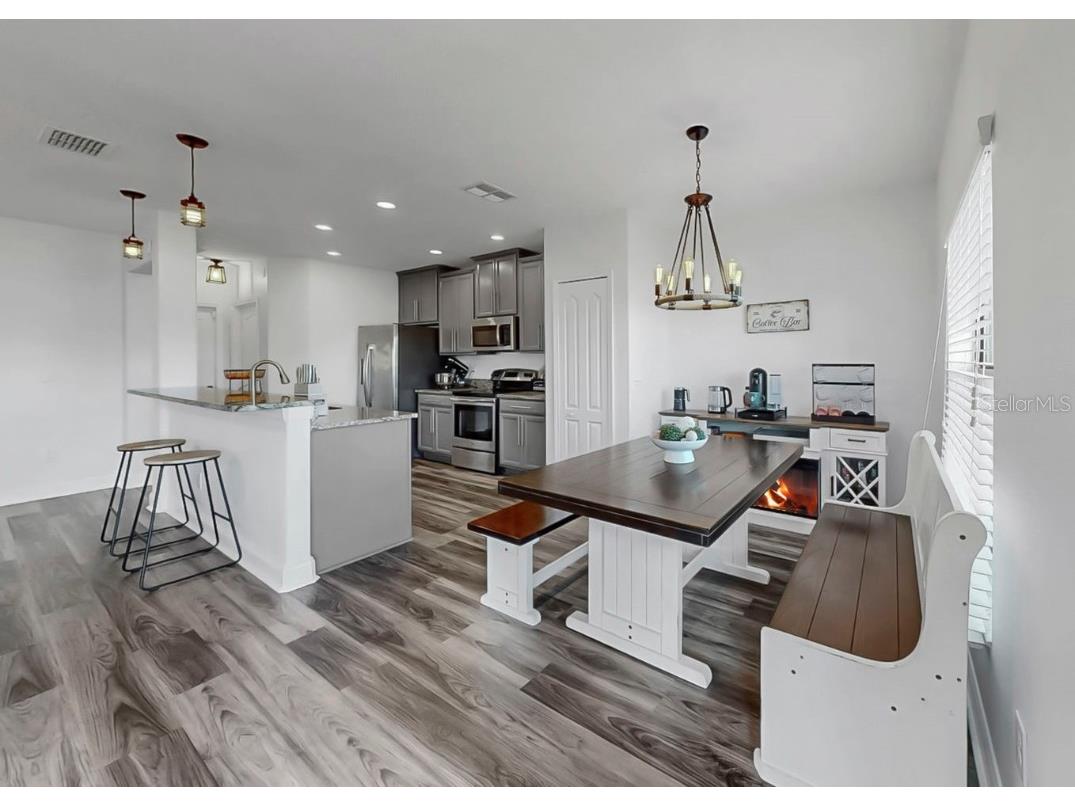 10136 Newminster Loop Ruskin FL 33573 TB8459267 image36