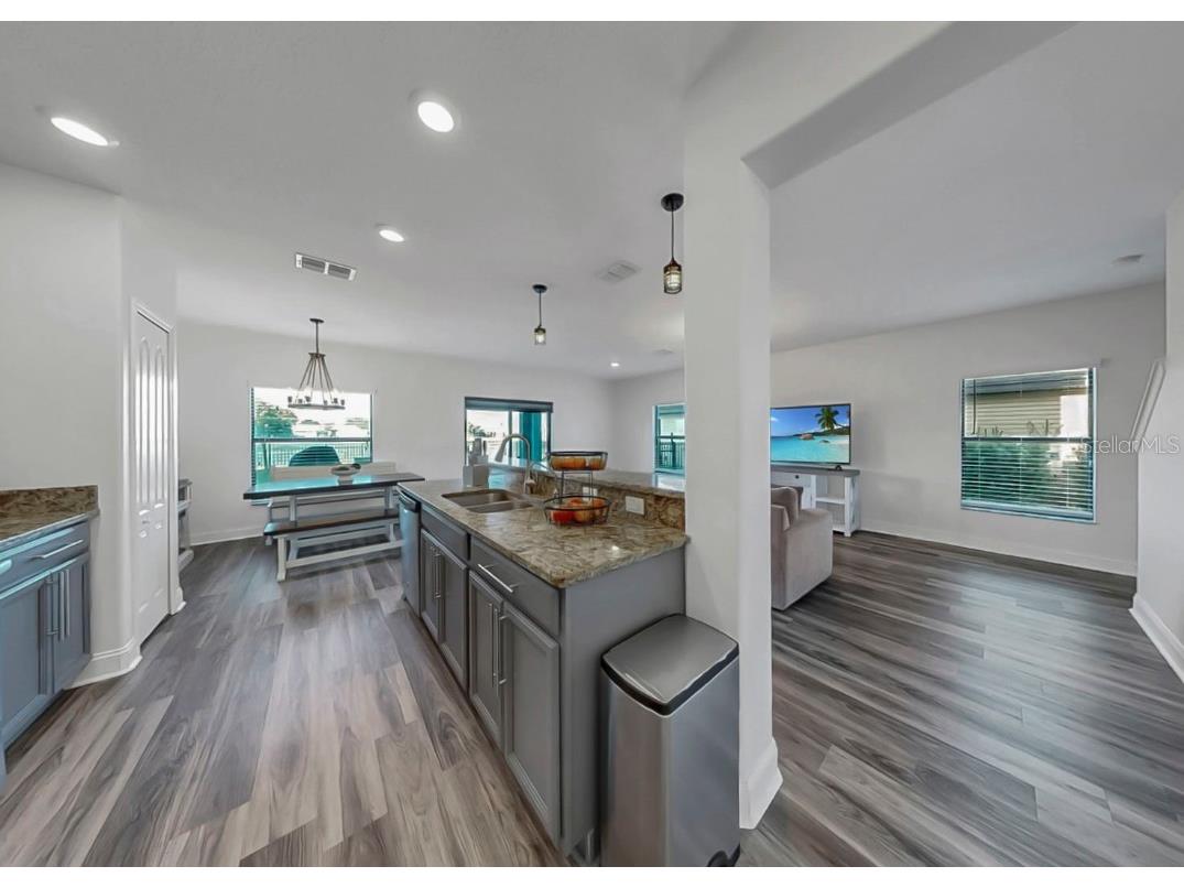 10136 Newminster Loop Ruskin FL 33573 TB8459267 image53