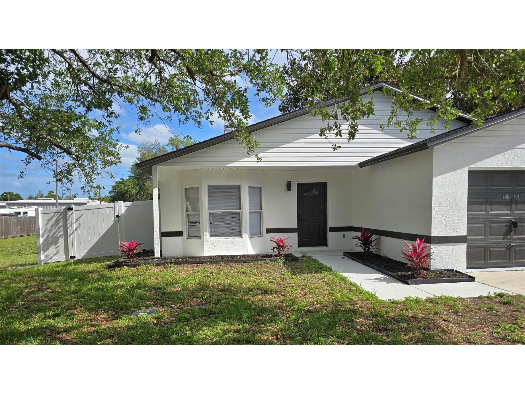 1014 16th Avenue NW Largo FL 33756 TB8489913 image1