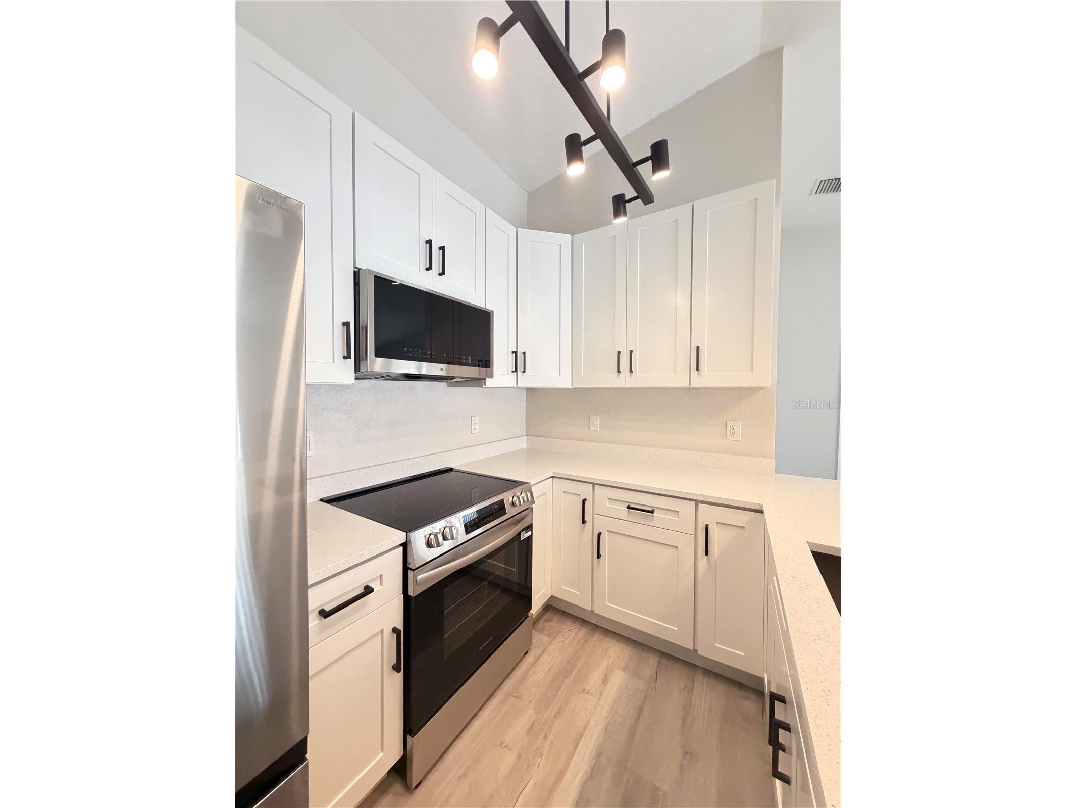 1014 16th Avenue NW Largo FL 33756 TB8489913 image8