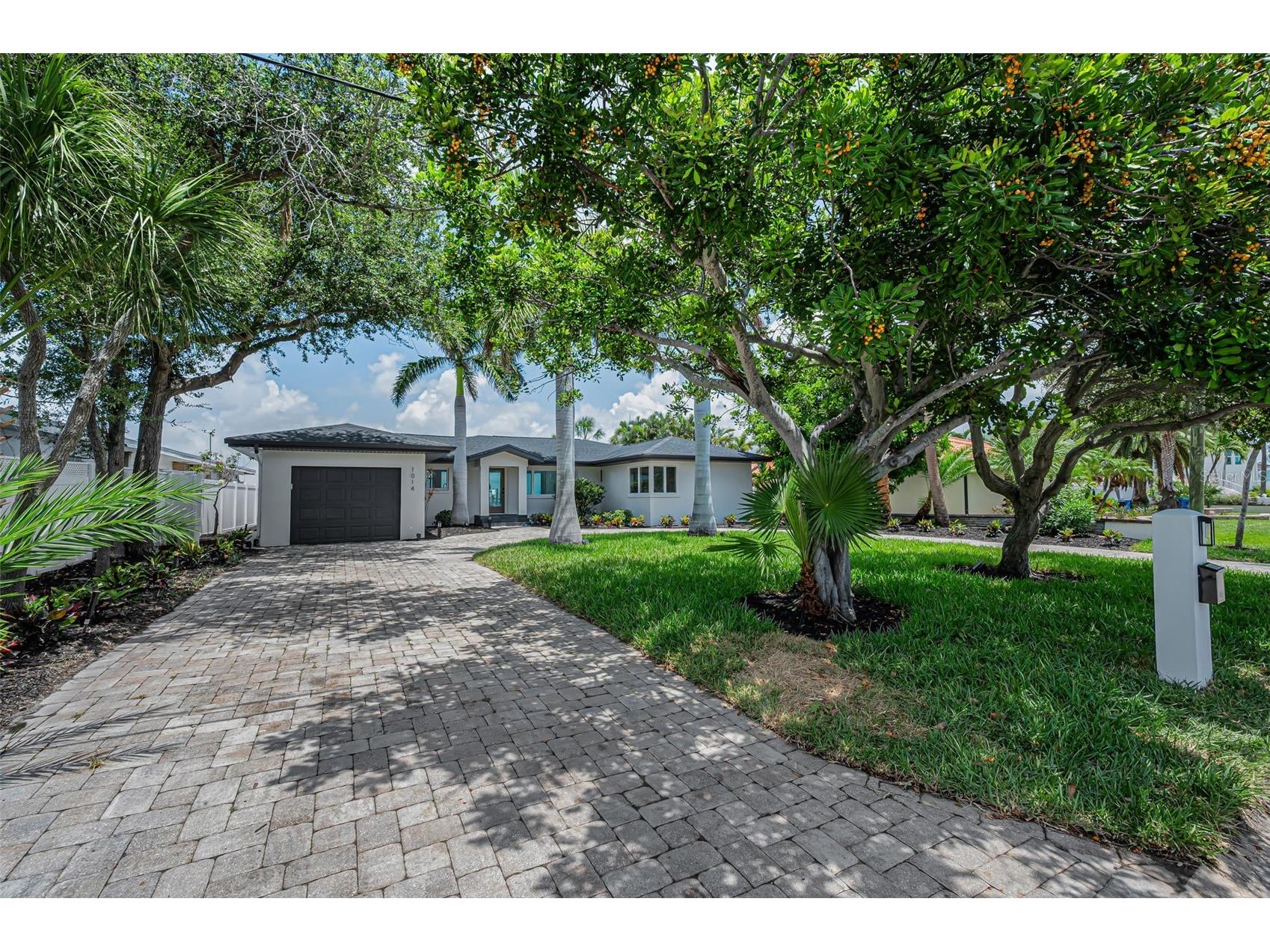 1014 Boca Ciega Isle Drive Saint Pete Beach FL 33706 - BOCA CIEGA TB8518222 image2