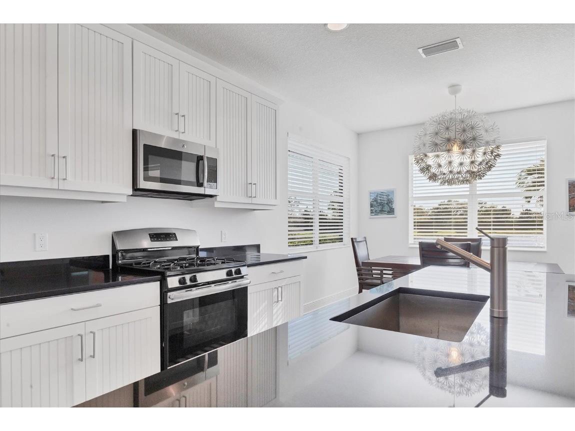 1014 Calico Glen Bradenton FL 34212 A4674535 image17