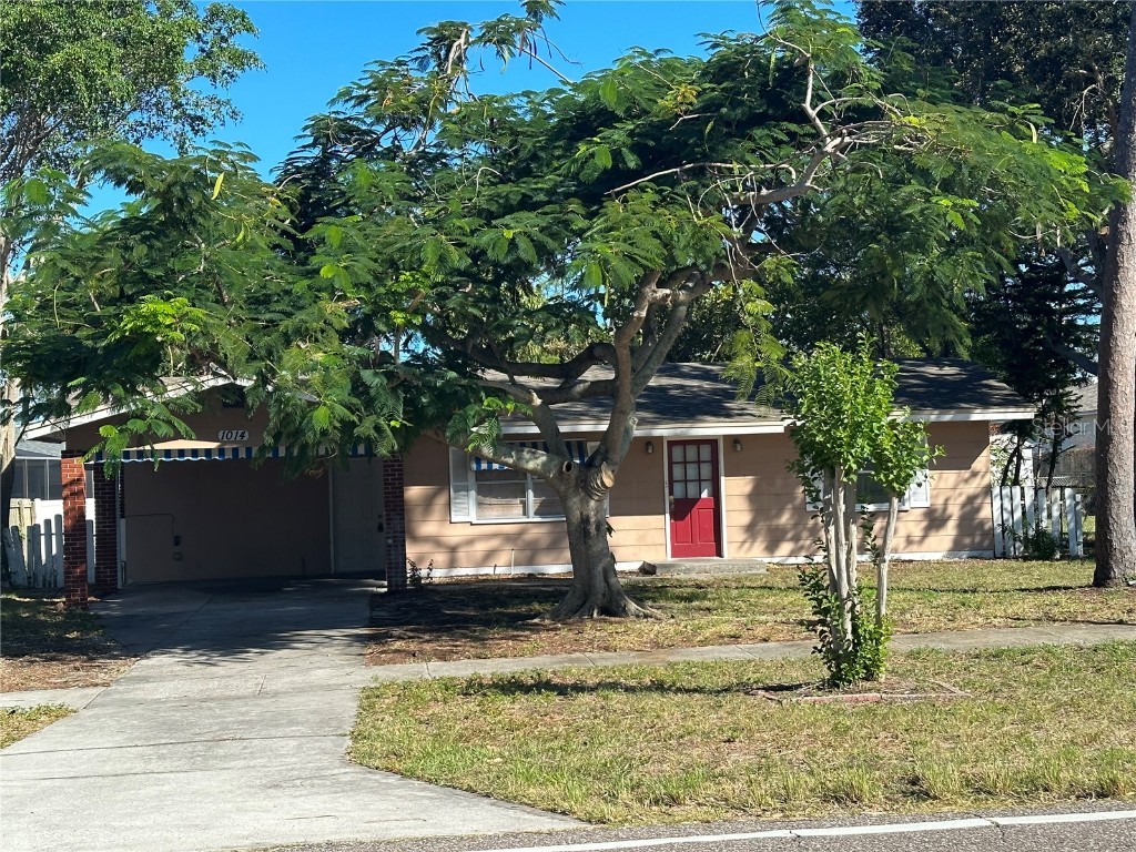 1014 Gulf Road Tarpon Springs FL 34689 W7859188 image1