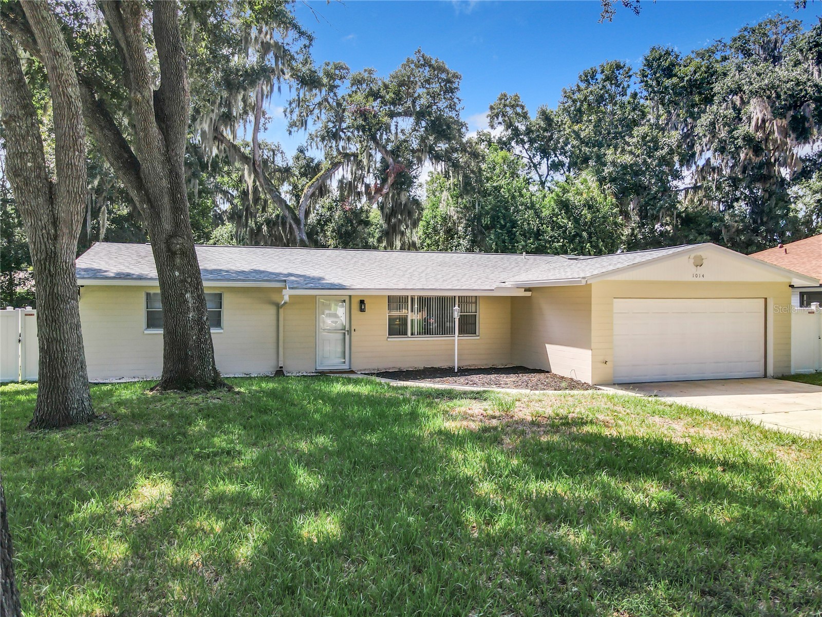 1014 Indian Oaks E Daytona Beach FL 32117 A4682990 image1