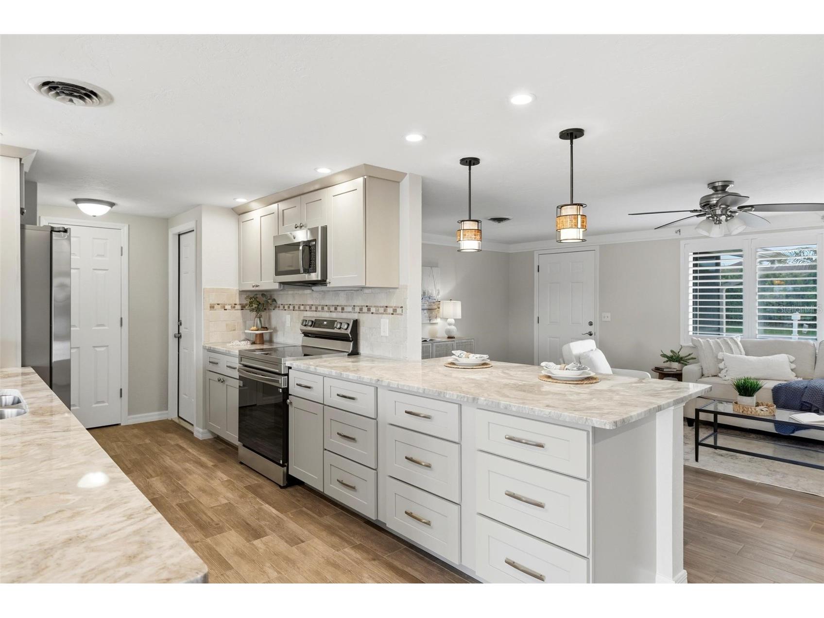 1014 Lee Street Englewood FL 34224 C7524172 image16