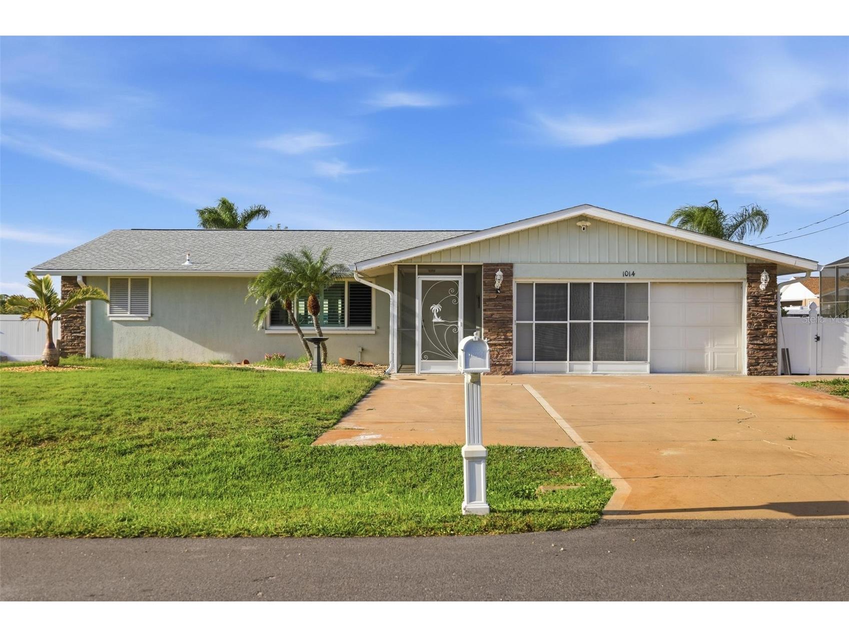 1014 Lee Street Englewood FL 34224 C7524172 image2