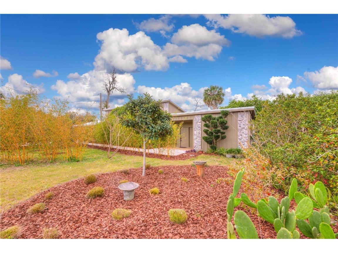 1014 N Clara Avenue Deland FL 32720 V4934617 image1