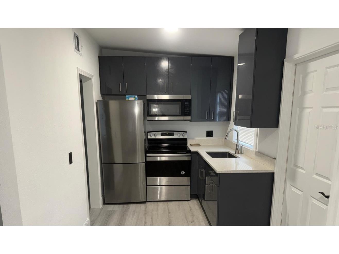 1014 N Solandra Drive Orlando FL 32807 S5140121 image6