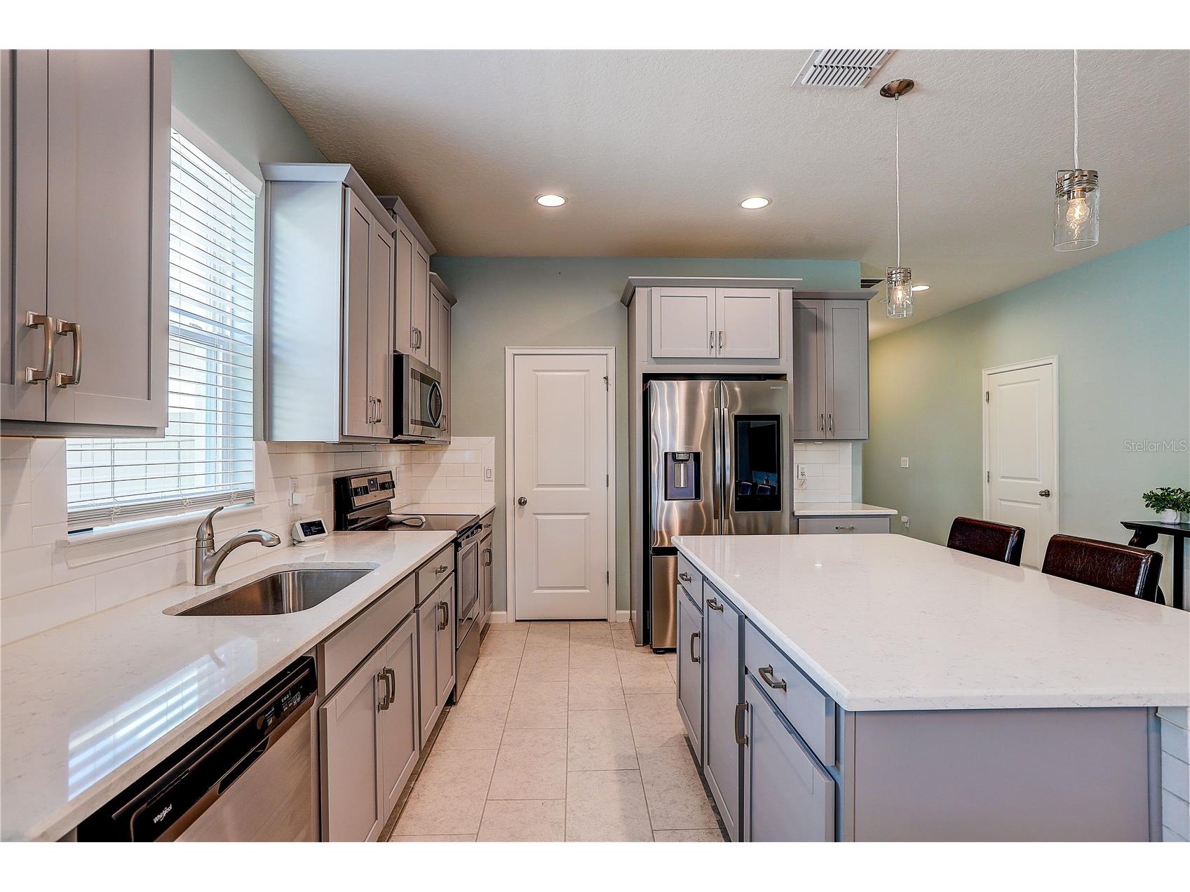 1014 Night Song Street Valrico FL 33594 TB8485080 image21