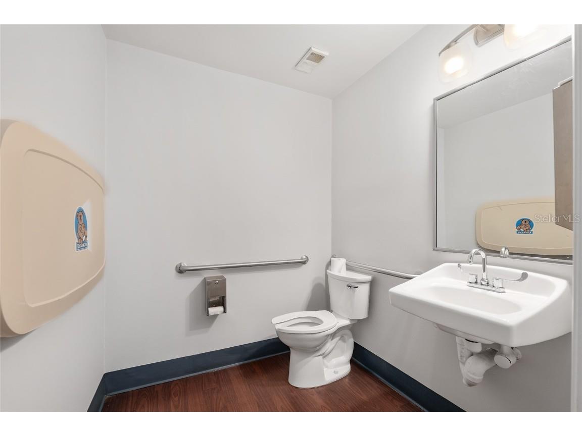 1014 NW 57th Street Gainesville FL 32605 GC533962 image26