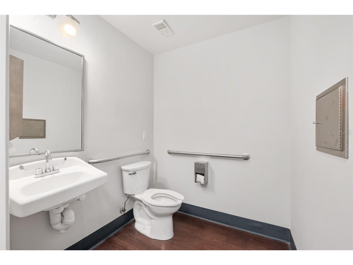 1014 NW 57th Street Gainesville FL 32605 GC533962 image51