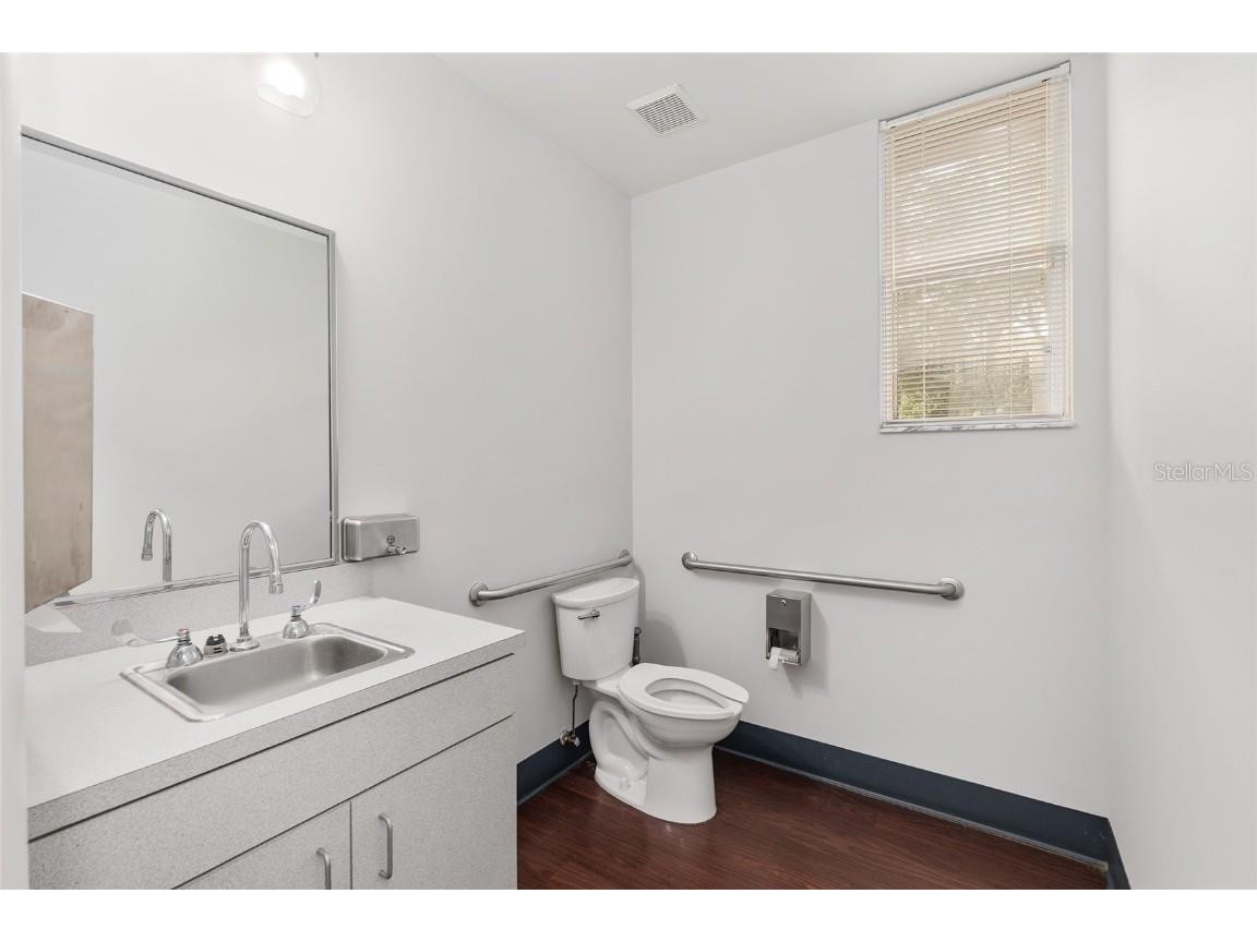 1014 NW 57th Street Gainesville FL 32605 GC533962 image75