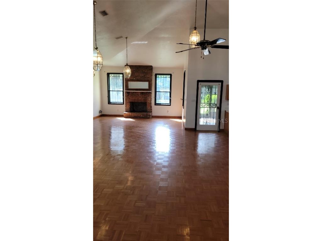 1014 SE 10th Street Gainesville FL 32601 GC533609 image3