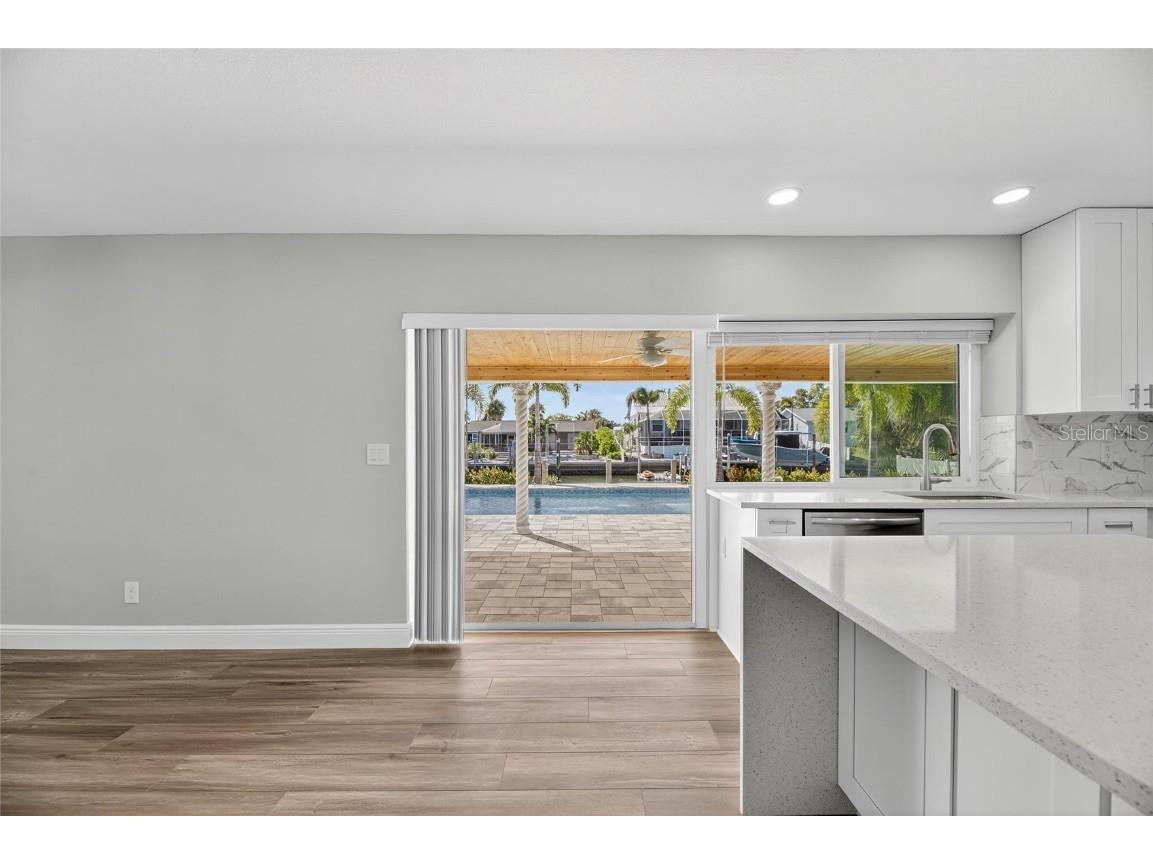 1014 Silver Palm Way Apollo Beach FL 33572 TB8448628 image19