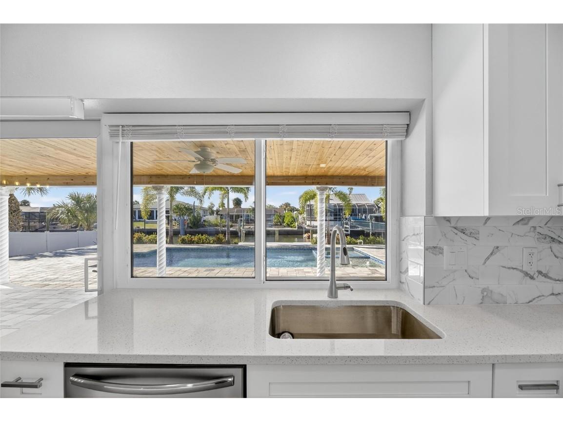 1014 Silver Palm Way Apollo Beach FL 33572 TB8448628 image24