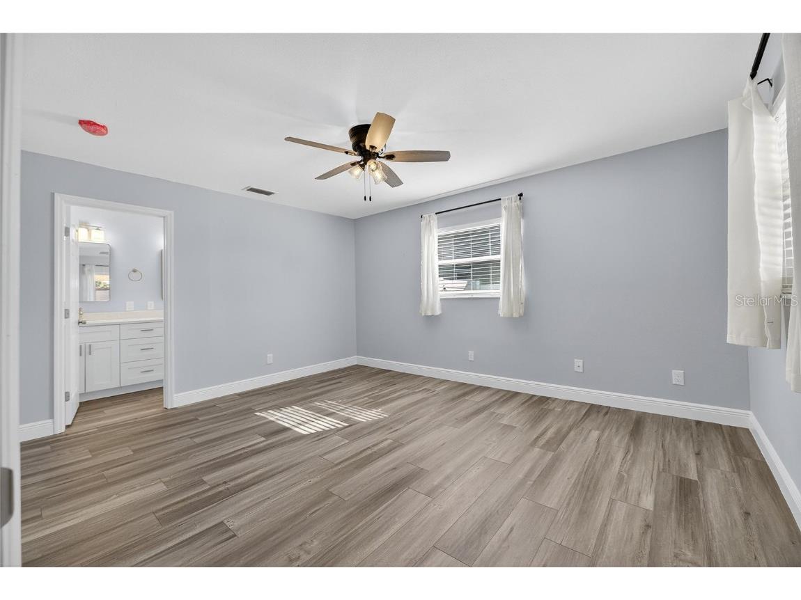 1014 Silver Palm Way Apollo Beach FL 33572 TB8448628 image27