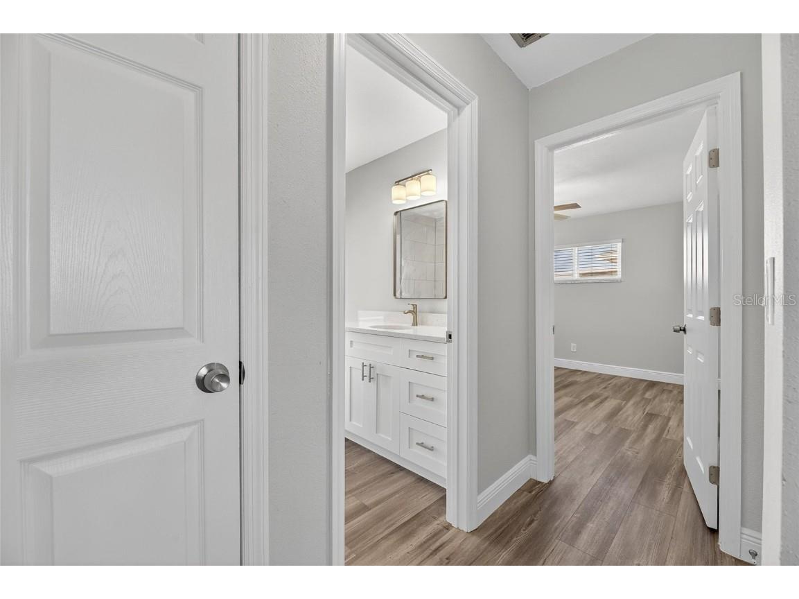 1014 Silver Palm Way Apollo Beach FL 33572 TB8448628 image37