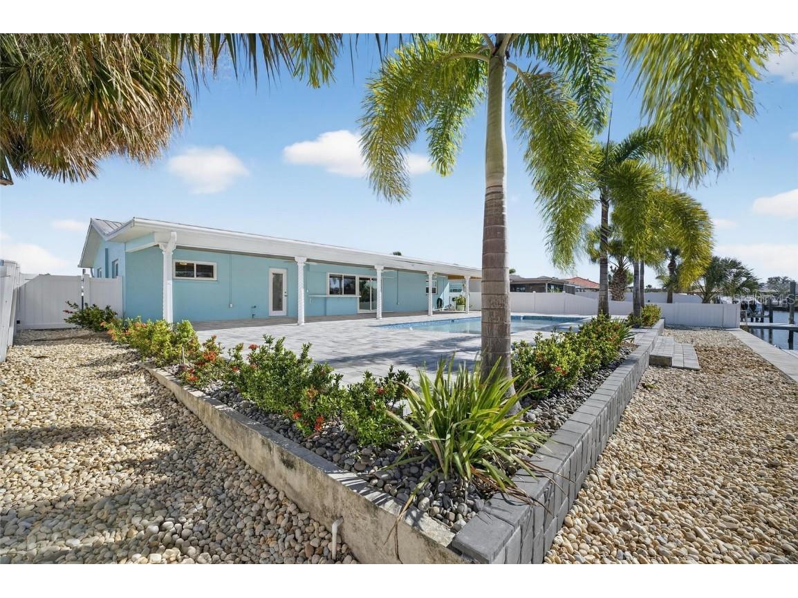 1014 Silver Palm Way Apollo Beach FL 33572 TB8448628 image4