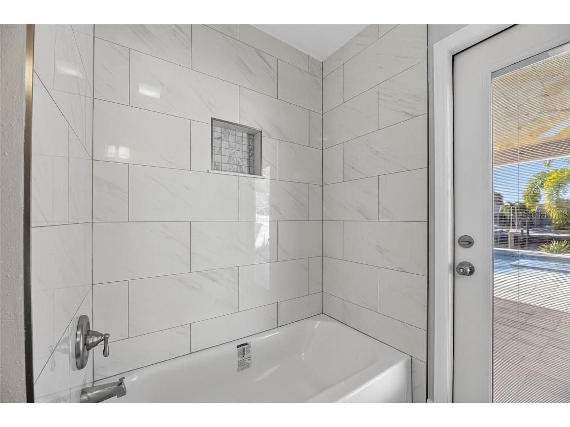 1014 Silver Palm Way Apollo Beach FL 33572 TB8448628 image46