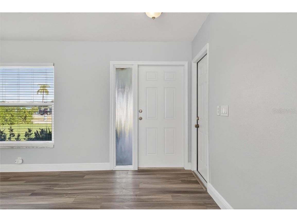 1014 Silver Palm Way Apollo Beach FL 33572 TB8448628 image6