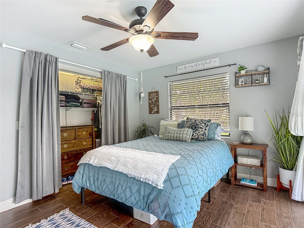 1014 Sylvia Lane Tampa FL 33613 TB8389479 image36