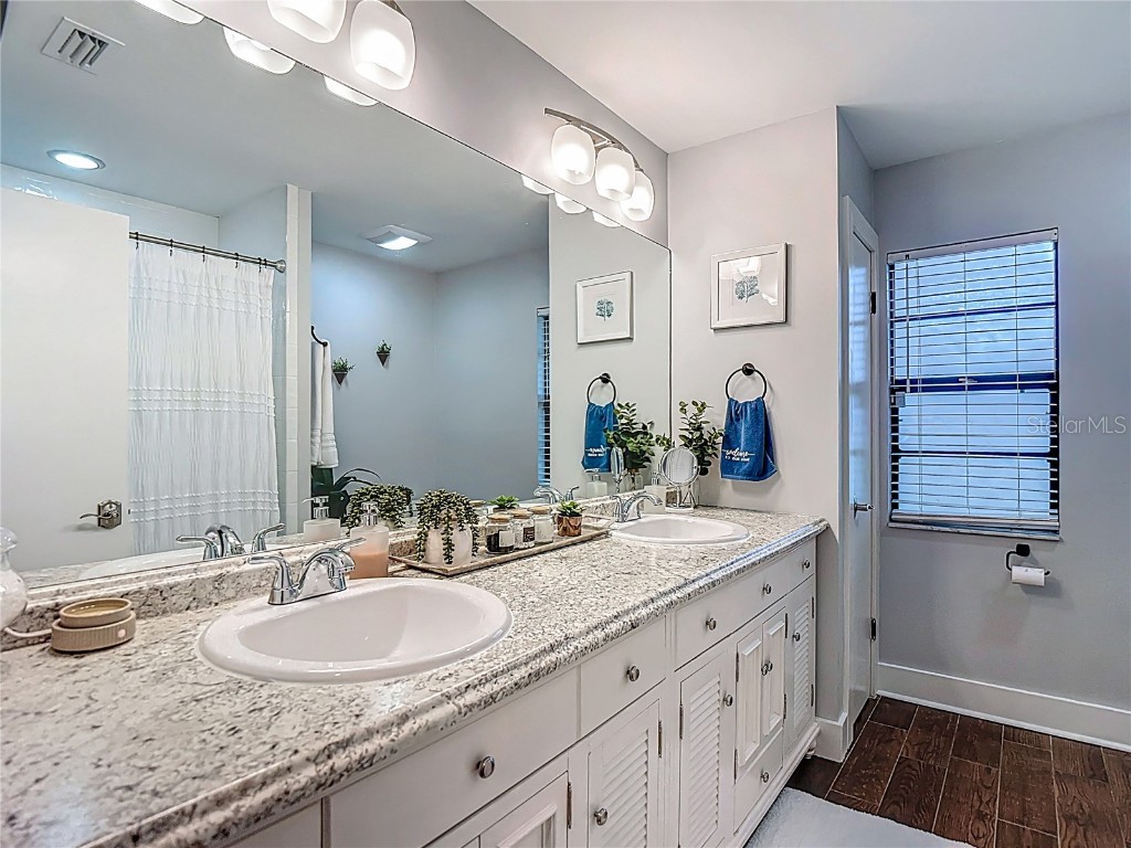 1014 Sylvia Lane Tampa FL 33613 TB8389479 image38