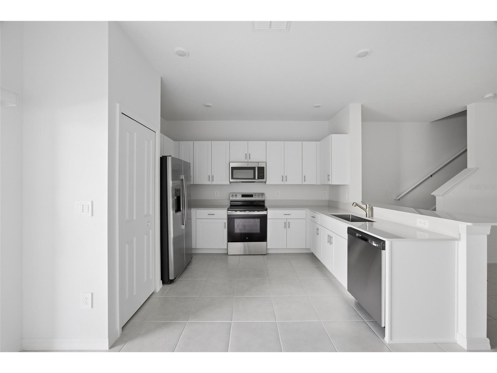 10149 Trumpet Honeysuckle Way San Antonio FL 33576 TB8466767 image9