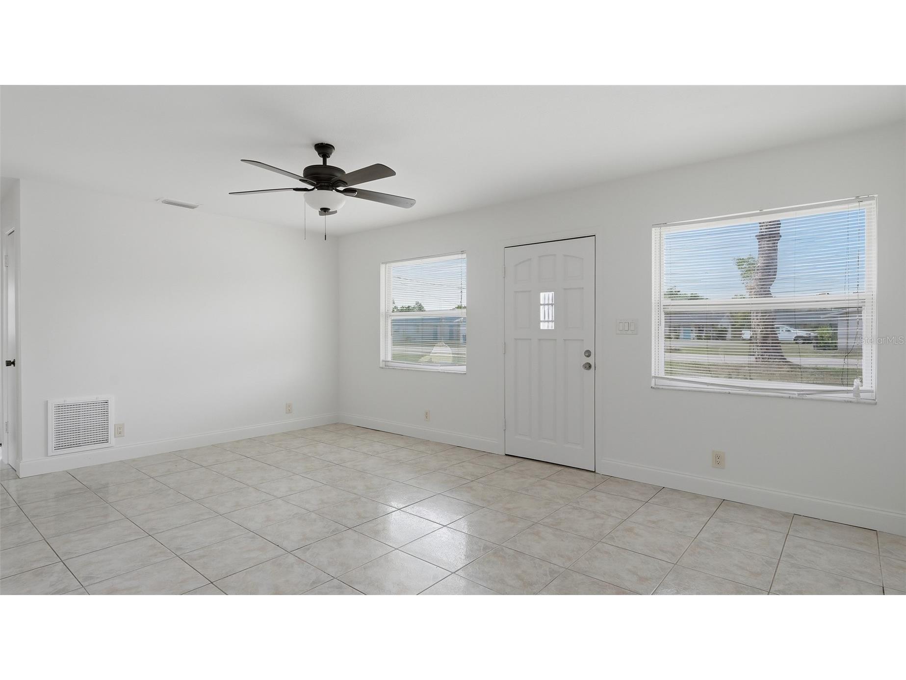 1015 60th Avenue Terrace W Bradenton FL 34207 A4699124 image6