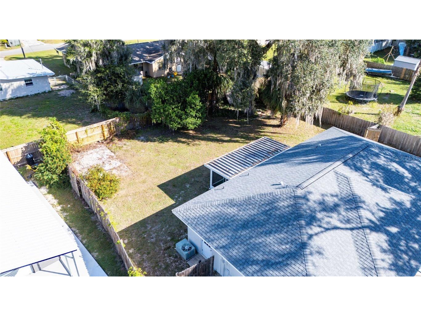 1015 Cr 463b Lake Panasoffkee FL 33538 G5104470 image19