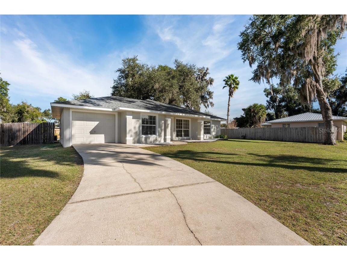 1015 Cr 463b Lake Panasoffkee FL 33538 G5104470 image25