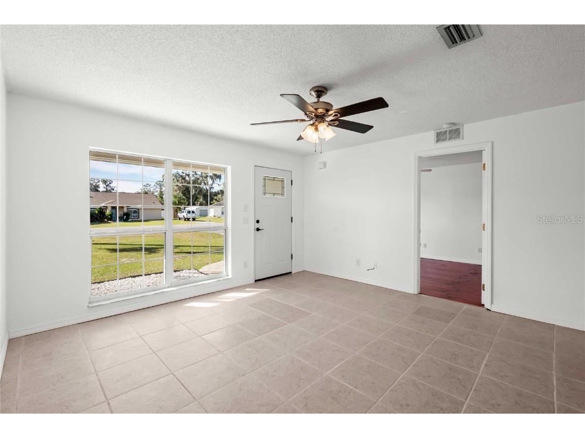 1015 Cr 463b Lake Panasoffkee FL 33538 G5104470 image29