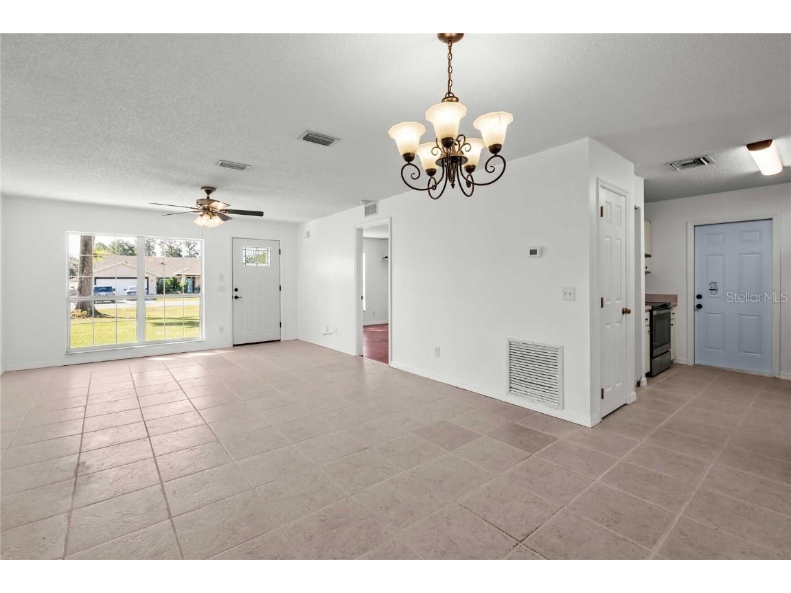 1015 Cr 463b Lake Panasoffkee FL 33538 G5104470 image31