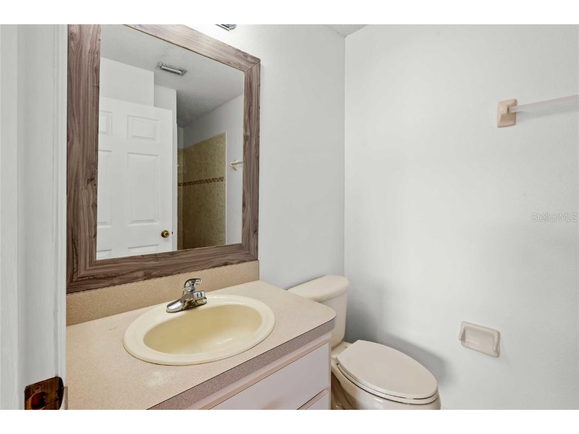 1015 Cr 463b Lake Panasoffkee FL 33538 G5104470 image39