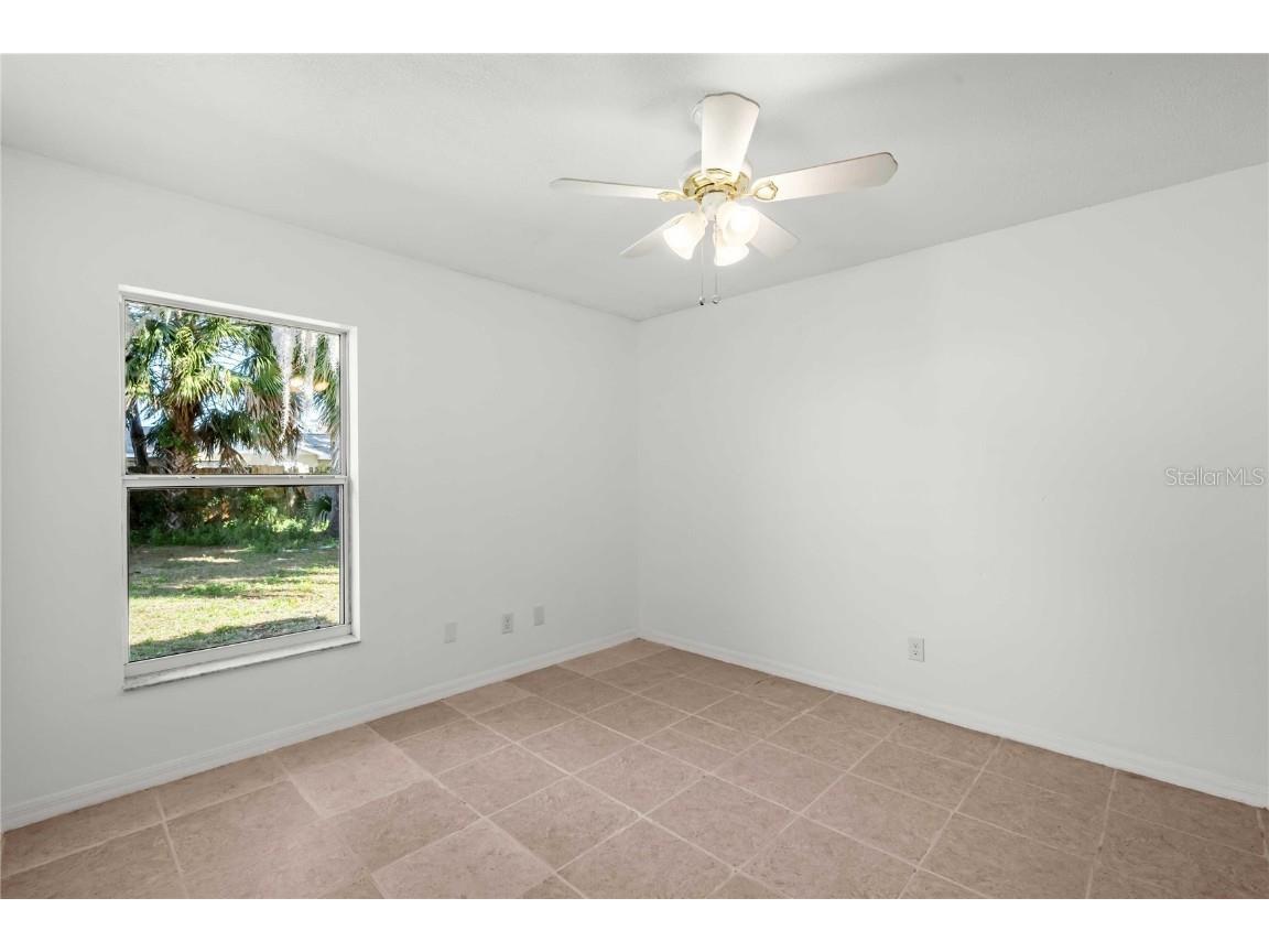 1015 Cr 463b Lake Panasoffkee FL 33538 G5104470 image6