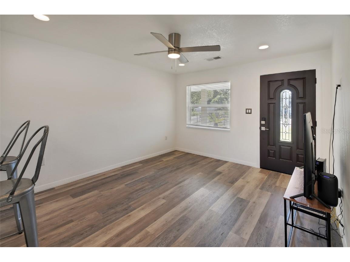 1015 E Howry Avenue Deland FL 32724 V4945927 image4